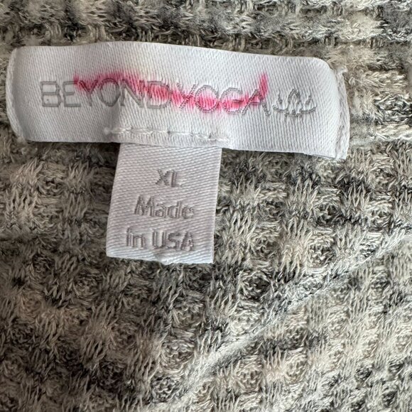 Beyond‎ Yoga Long Cardigan Womens XL Gray Button Up Duster Waffle Knit Thermal - Picture 4 of 7
